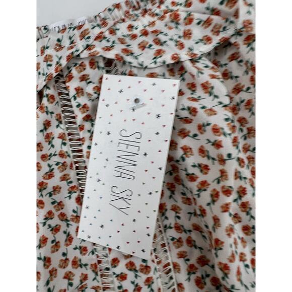 NWTs Womens Sienna Sky Blouse Size XS White Floral Off the Shoulder Button Up - Picture 3 of 12